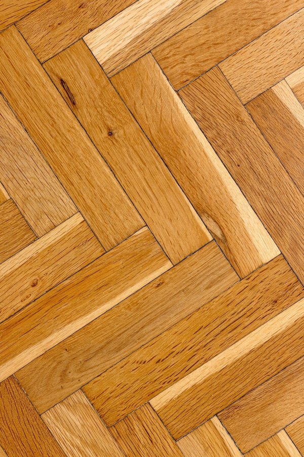 Protéger son parquet contre les rayures : astuces simples et efficaces